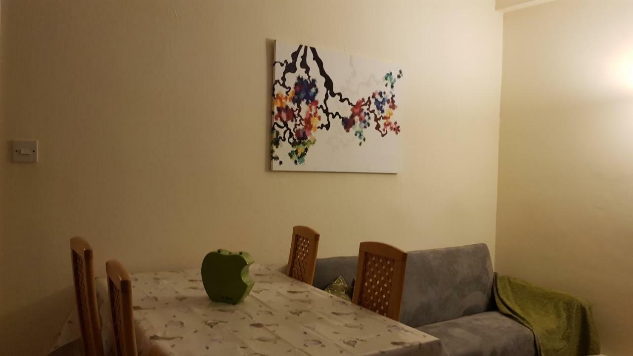 Aparthotel Appart, Flat C Leeds  Zewnętrze zdjęcie
